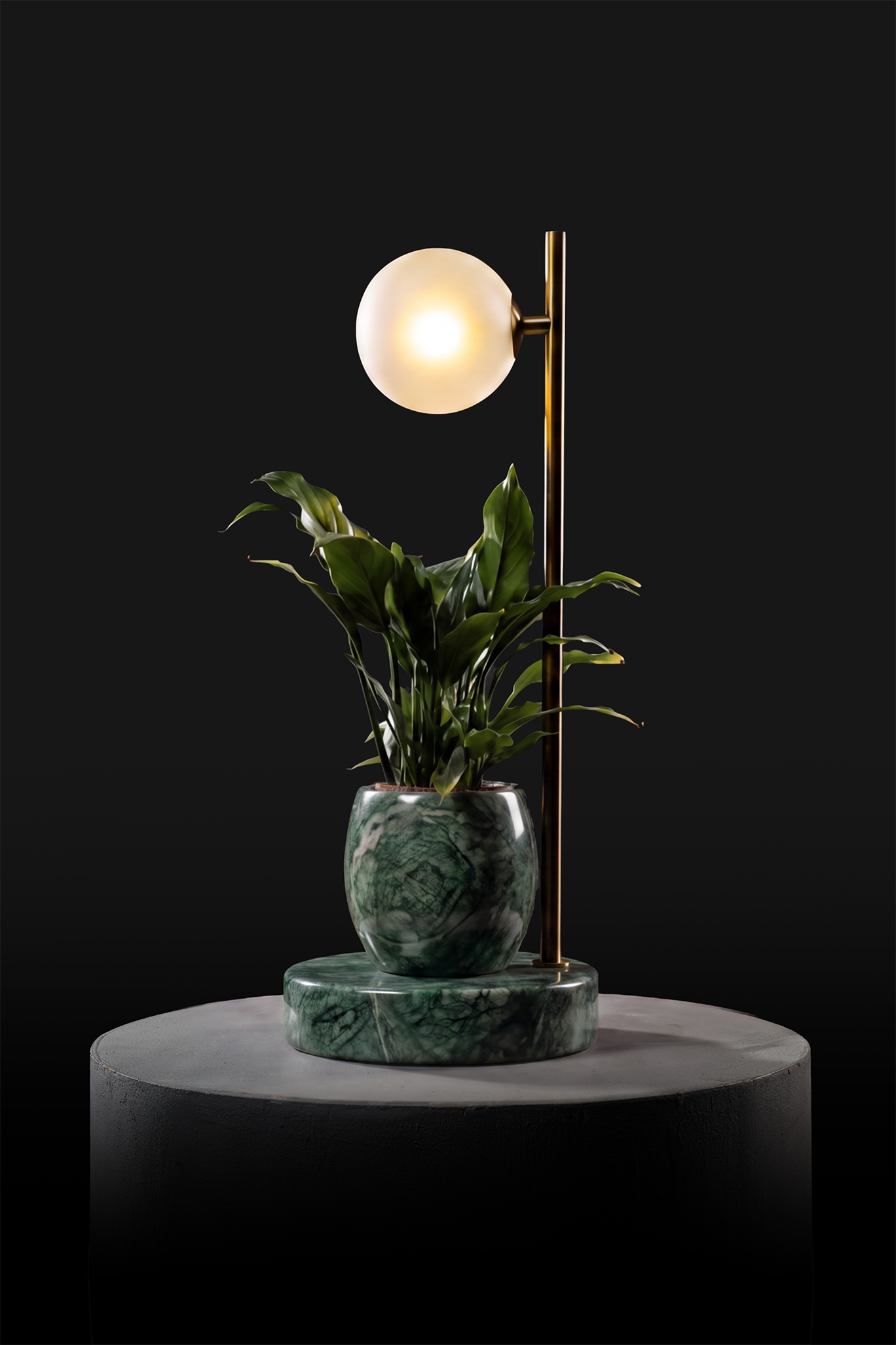 Verde Indian / Polished Brass / Spathiphyllum